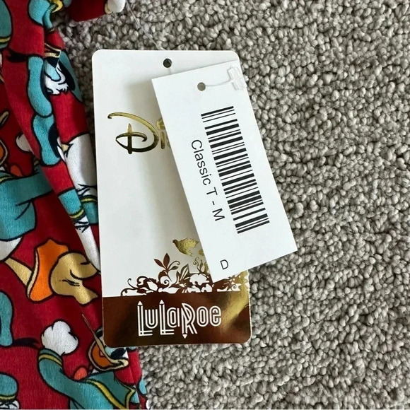 LuLaRoe Disney Collection Donald Duck Shirt Medium - Picture 2 of 6